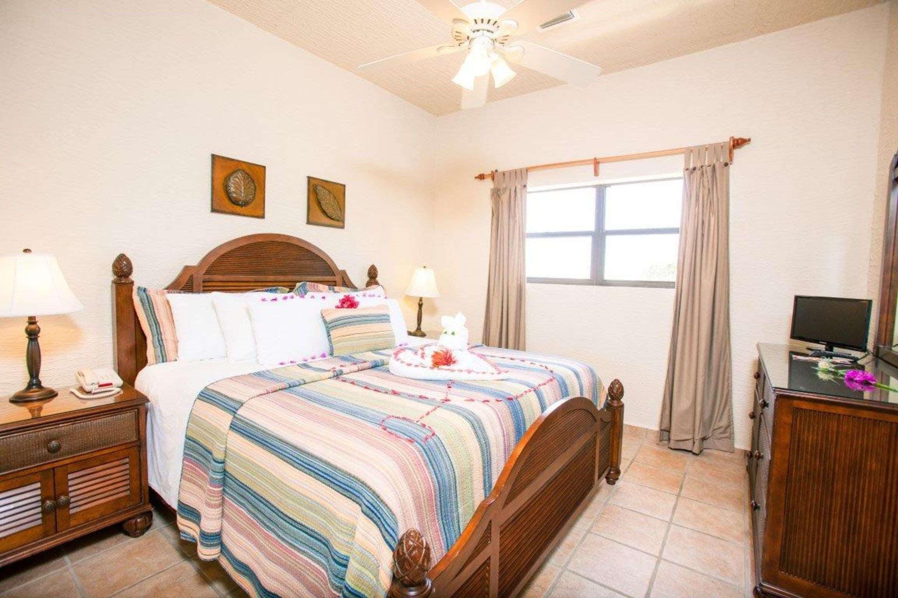 Clarion Suites Roatan At Pineapple Villas French Harbour Εξωτερικό φωτογραφία